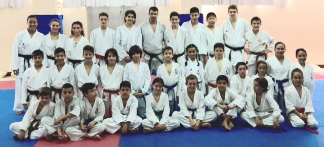 Entrenamiento regional de Karate alevín, infantil y juvenil