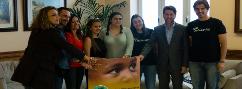 El Presidente del Cabildo recibe al Colegio Echeyde y Solidarios Canarios
