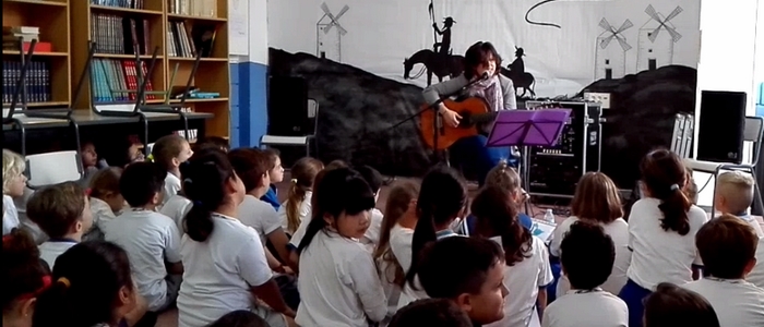 Bea Martín, cantautora canaria visita nuestro colegio